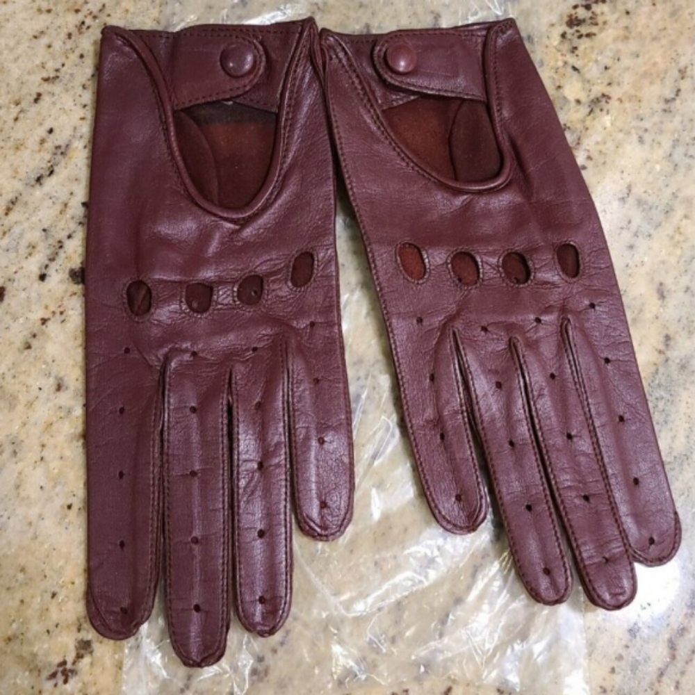 New! Vintage Size S/M Leather Driving Gloves Knuckle Holes Adjustable Strap